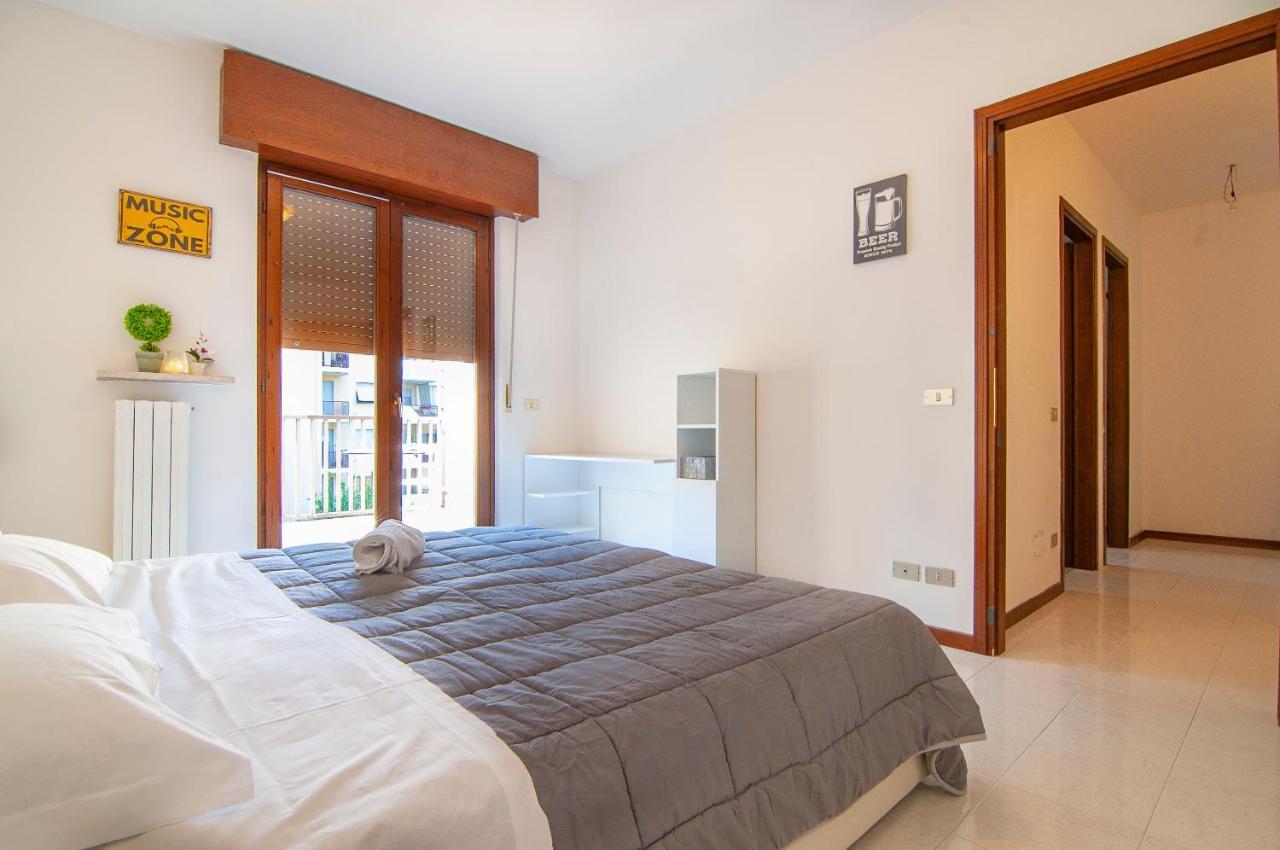 Verona - Familyoasi Free Parking And Garden Exterior photo